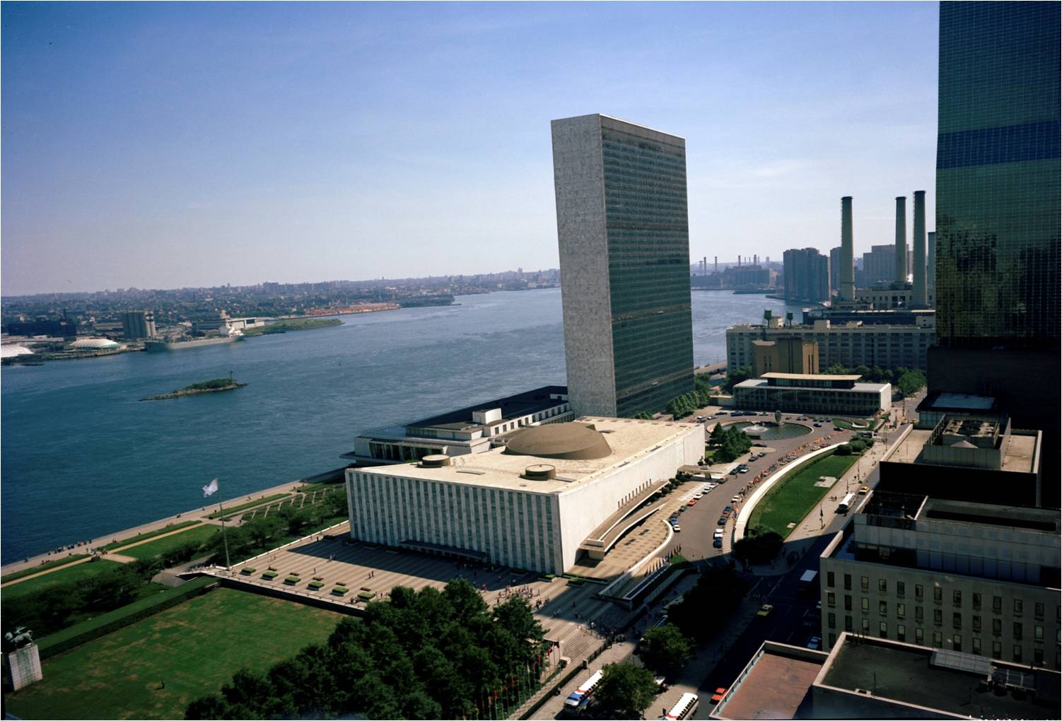 Les filles, vous prenez le pouvoir quand ?